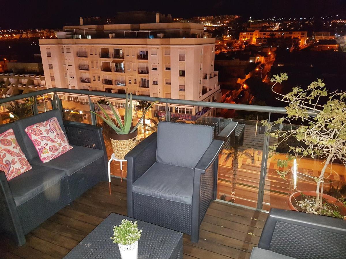 Atico De Lujo En El Centro Appartement Aguadulce  Buitenkant foto